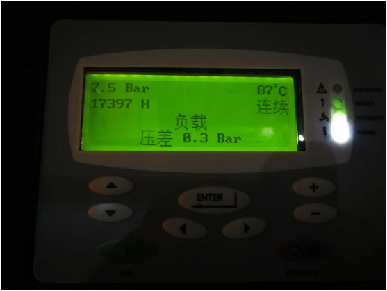 油氣分離器使用過程中因壓差過高被擊穿，造成跑油，油分配料不匹配造成壓差過高(圖5)